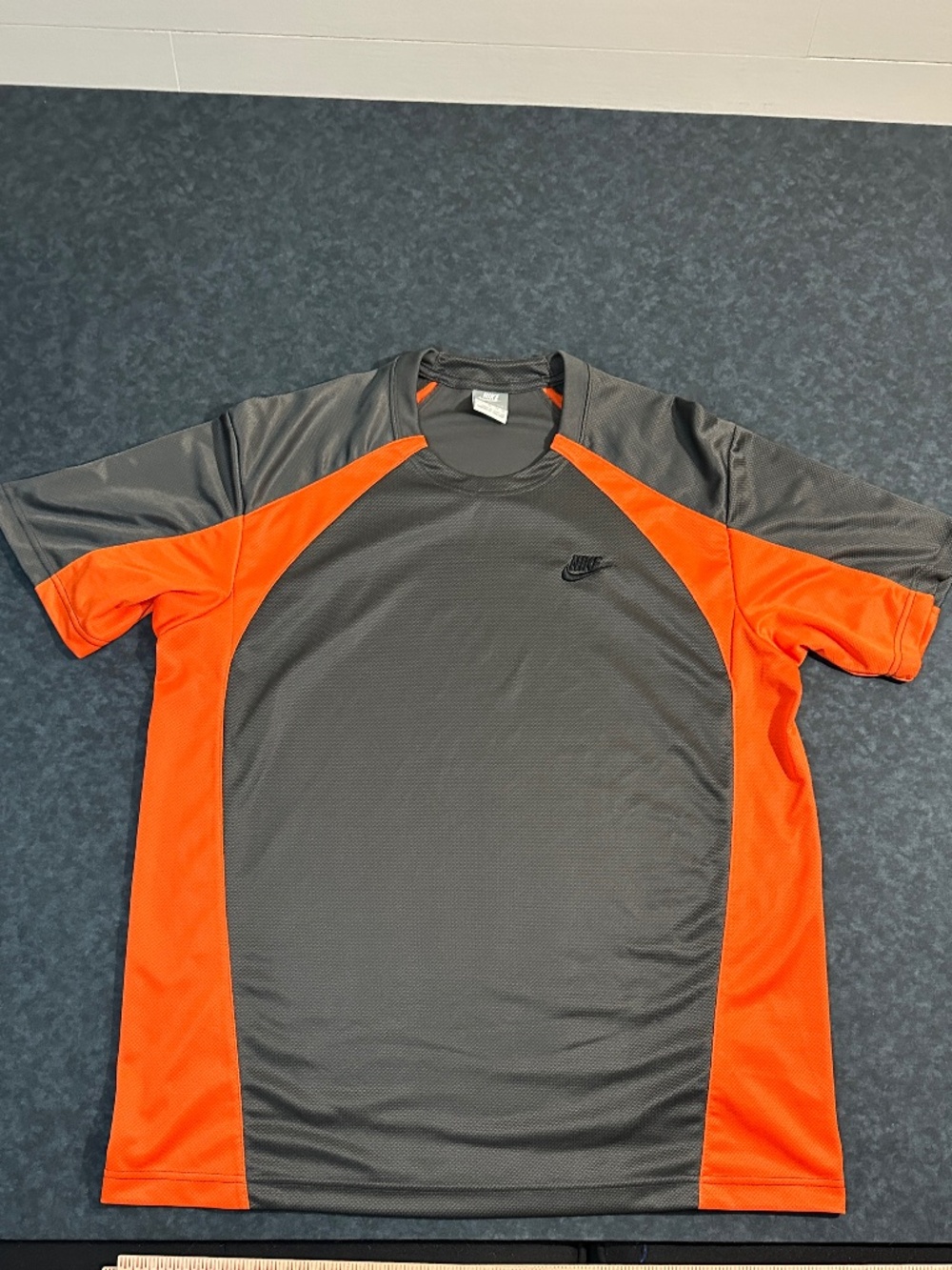Nike Athletic Performance Grey and Orange T Shirt Size XL